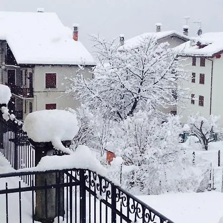 Italia Брюссон