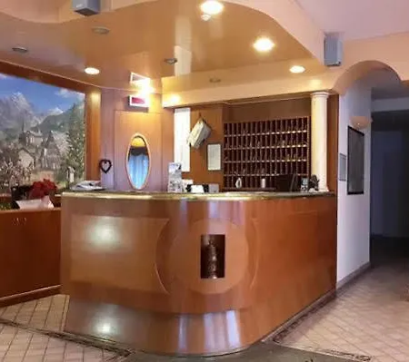 ホテル Italia 3*