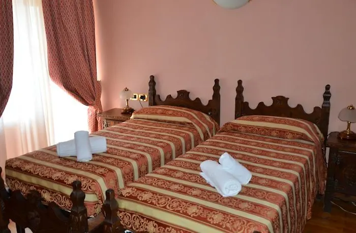 Отель Italia 3*