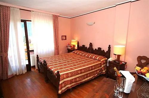 Hotel Italia Brusson